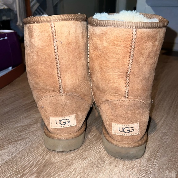 Ugg boots - Picture 3 of 5